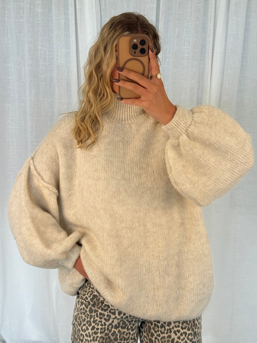 Pullover Fluffy mit Stehkragen – Cream