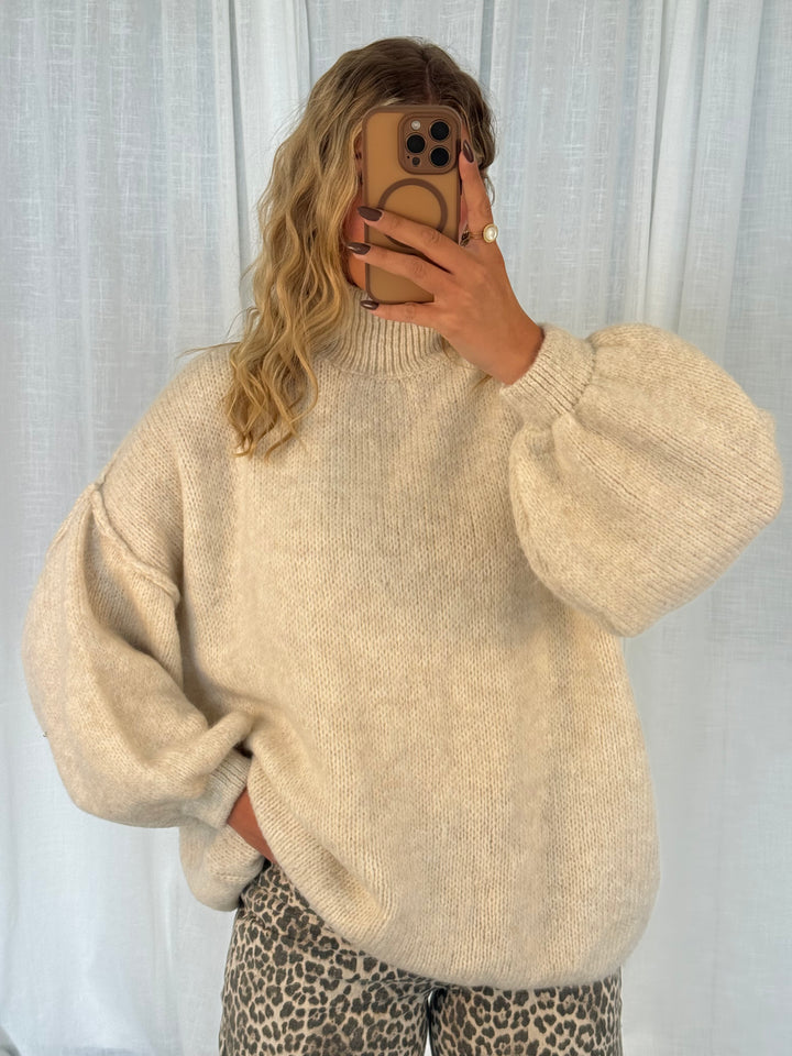 Pullover Fluffy mit Stehkragen – Cream