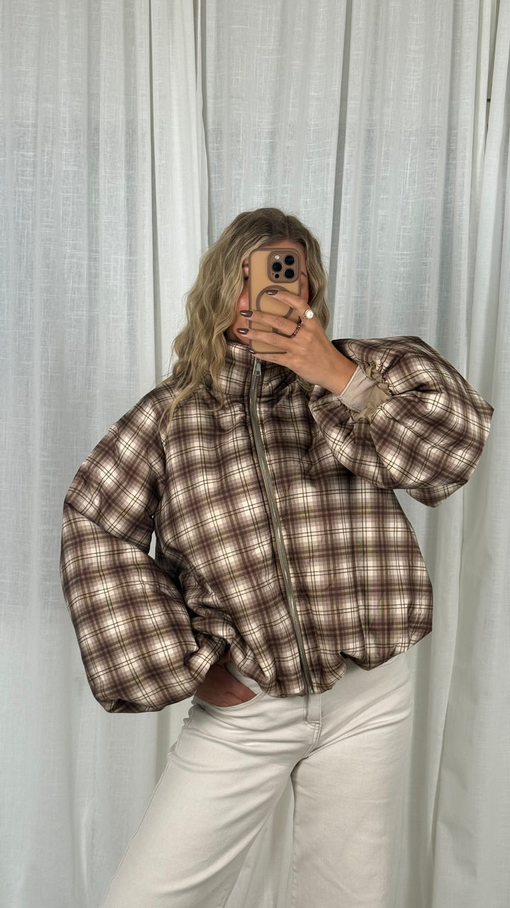 Karo Puffy Jacket - Braun