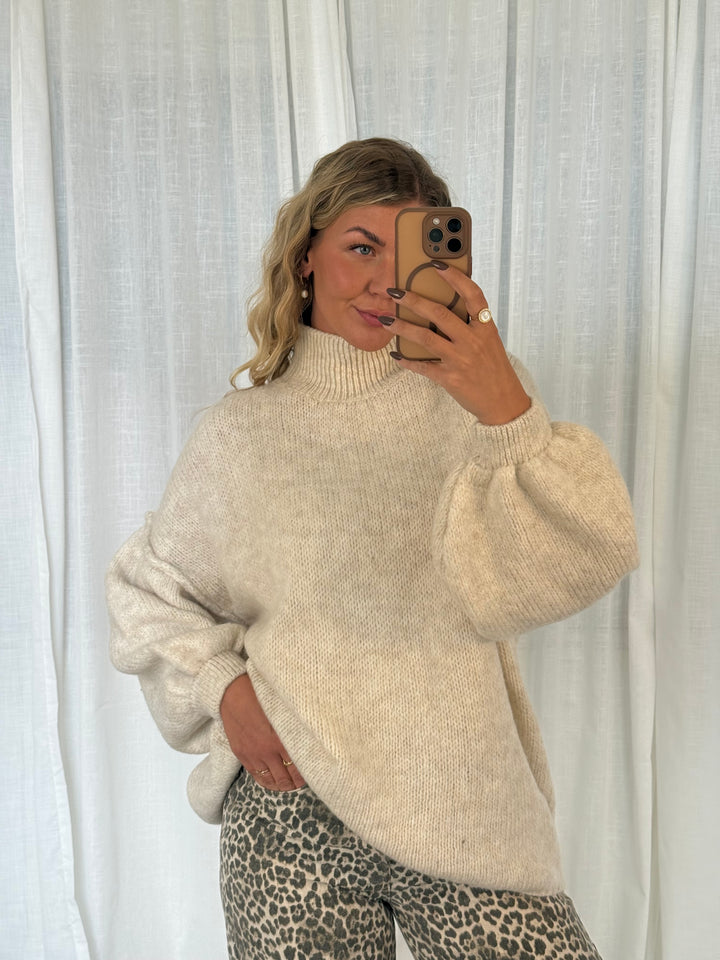 Pullover Fluffy mit Stehkragen – Cream