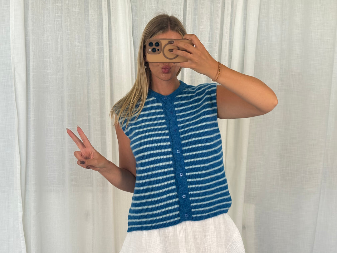 Striped Knit Vest - Blau