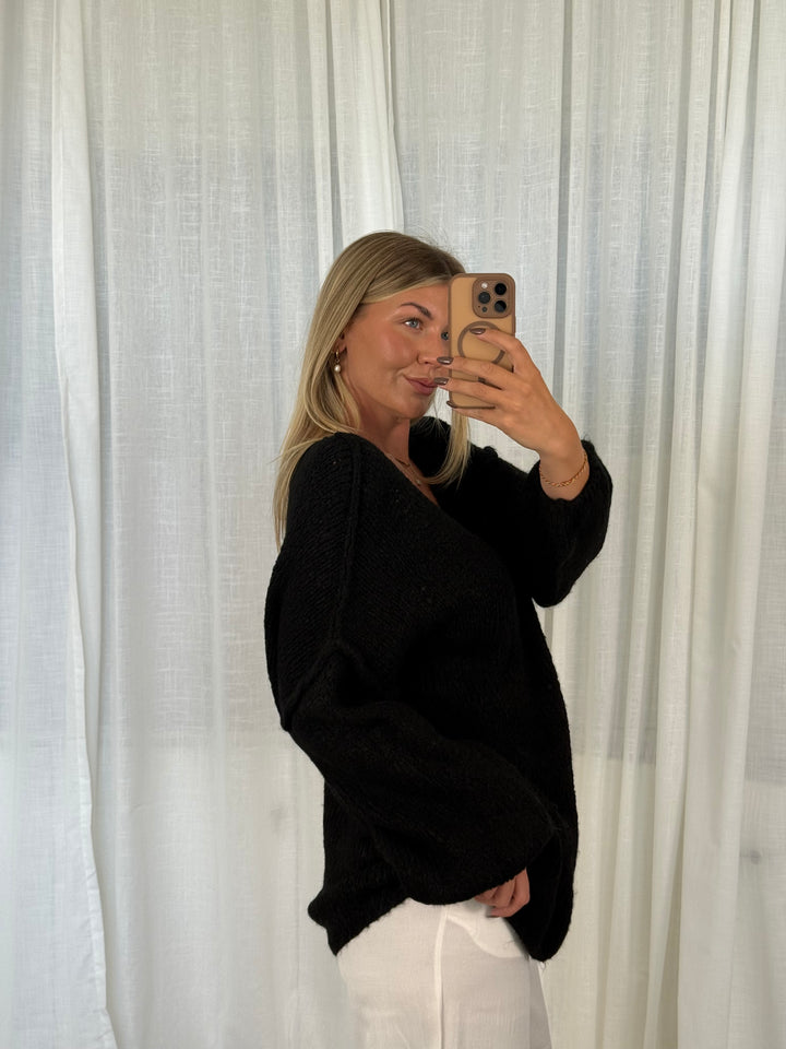 Pullover Fluffy Knit V - Schwarz