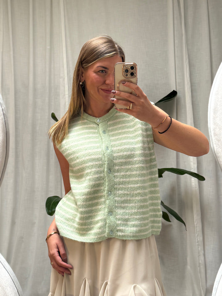 Ärmellose Strickweste - Grün