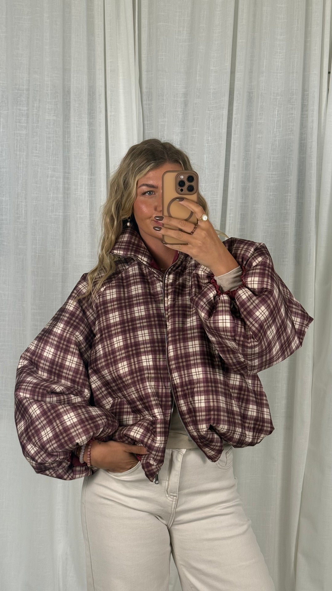 Karo Puffy Jacket - Burgundy