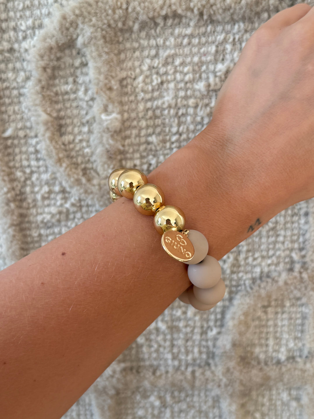 Elastisches Acrylarmband gold / beige