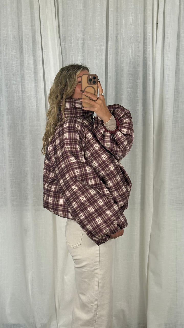 Karo Puffy Jacket - Burgundy
