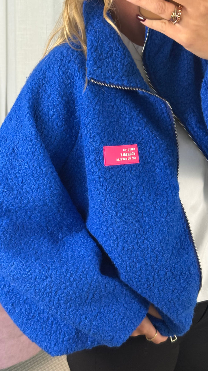 Kuschel Jacke mit Reißverschluss &amp; Patch - Königsblau