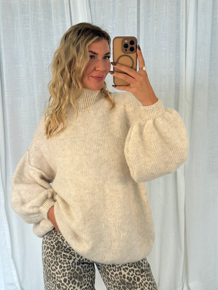 Pullover Fluffy mit Stehkragen – Cream