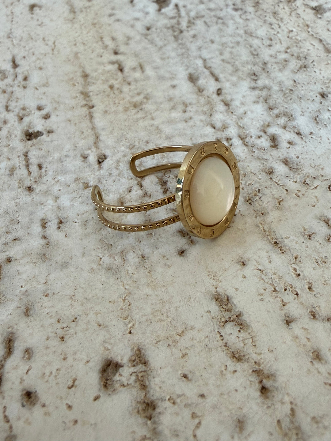 Ring Moonlight