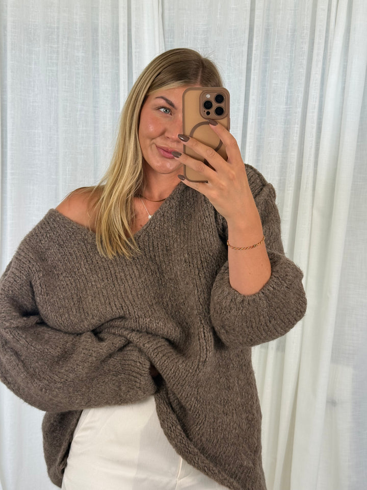 Pullover Fluffy Knit V - Dark Taupe