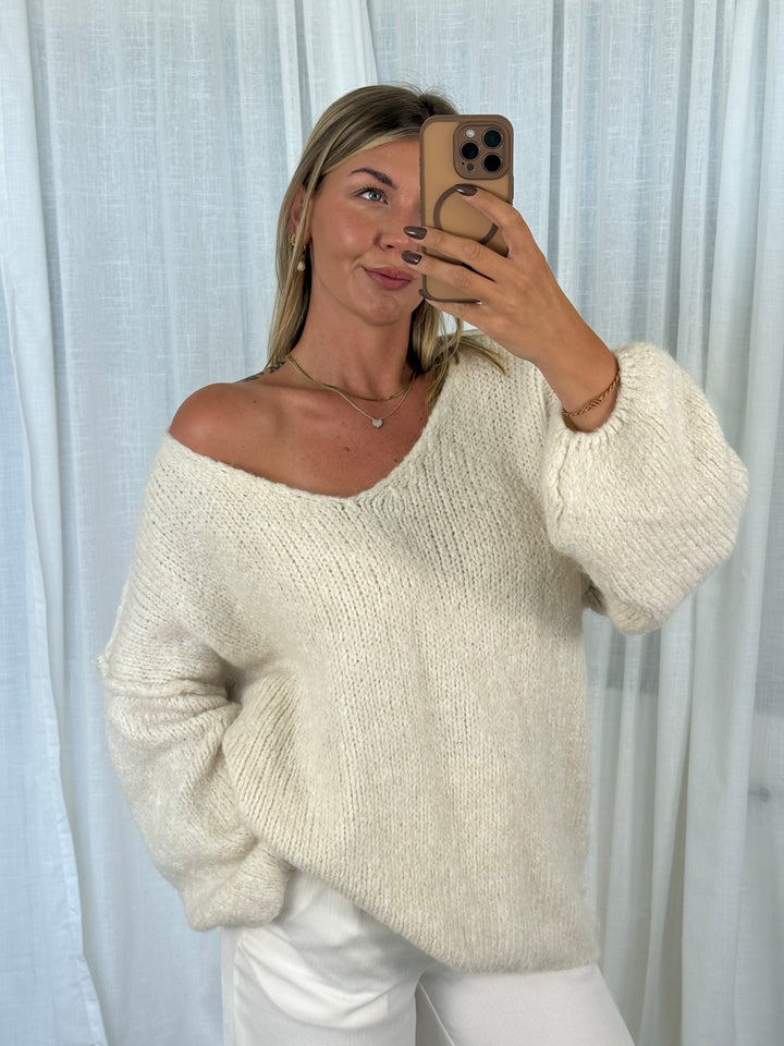 Pullover Fluffy Knit V - Weiß