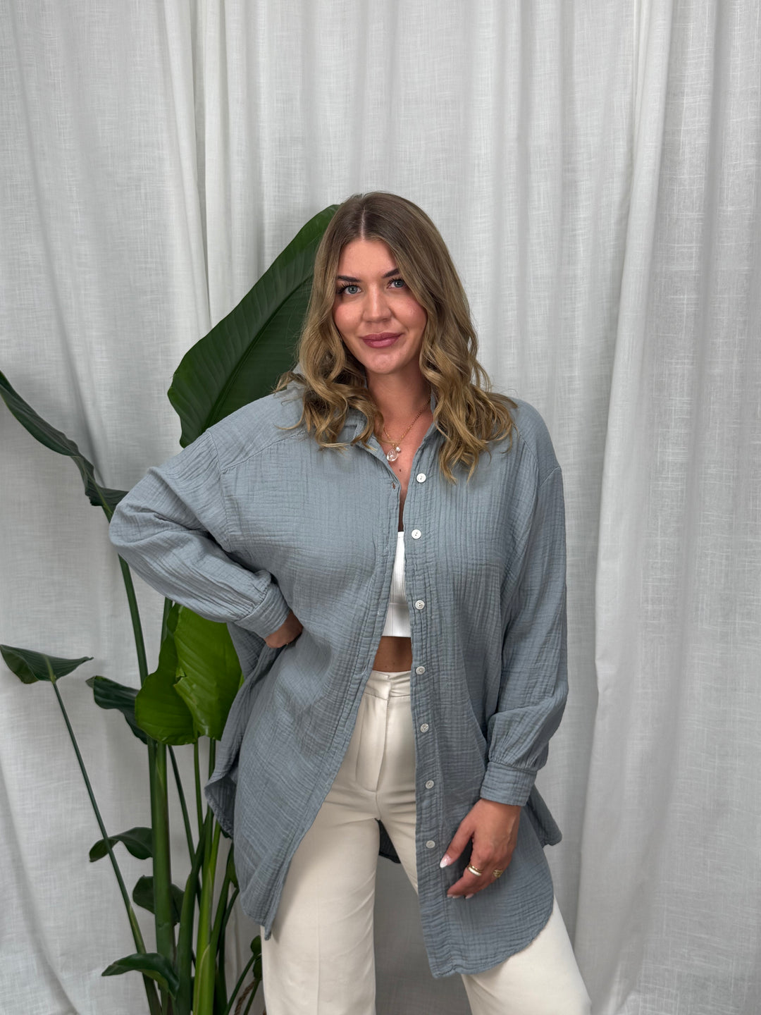 Musselin Bluse Maui - Lang in Grau