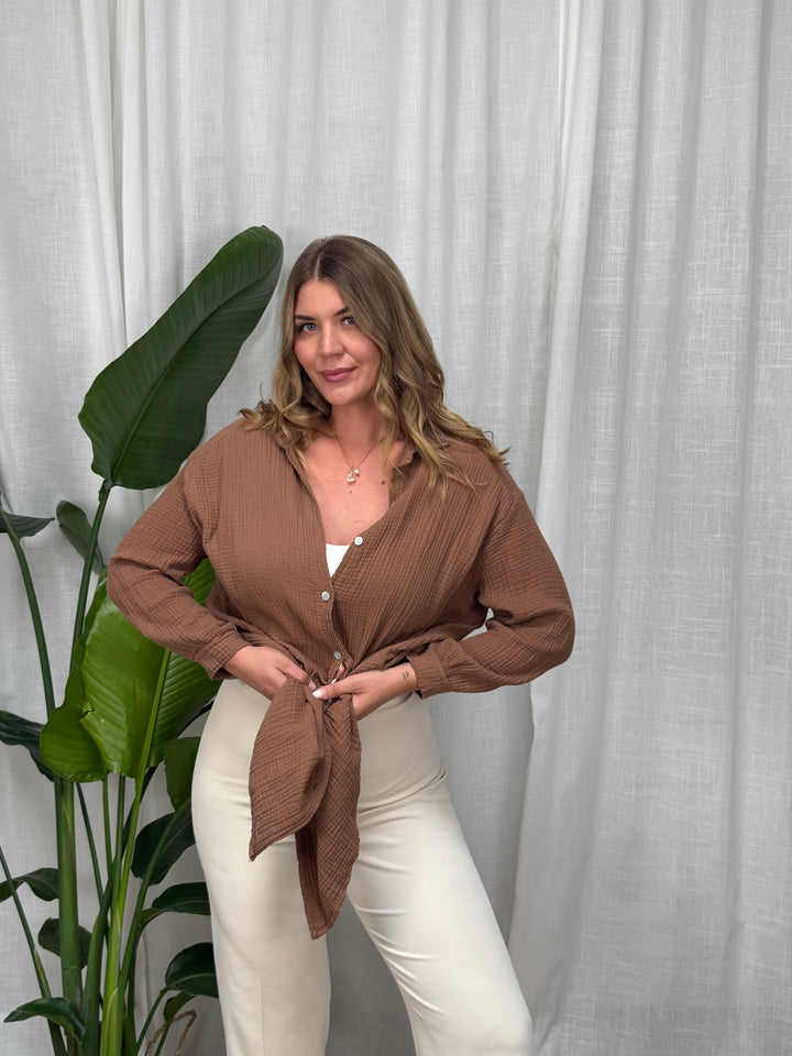 Musselin Bluse Maui - Lang in Nougat Braun