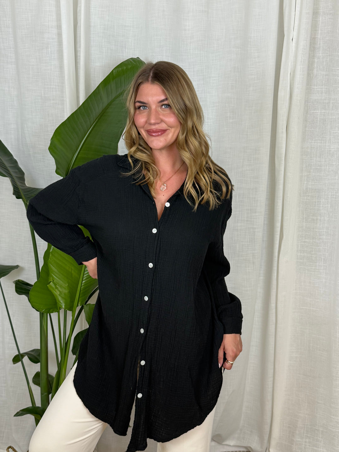 Musselin Bluse Maui - Lang in Schwarz