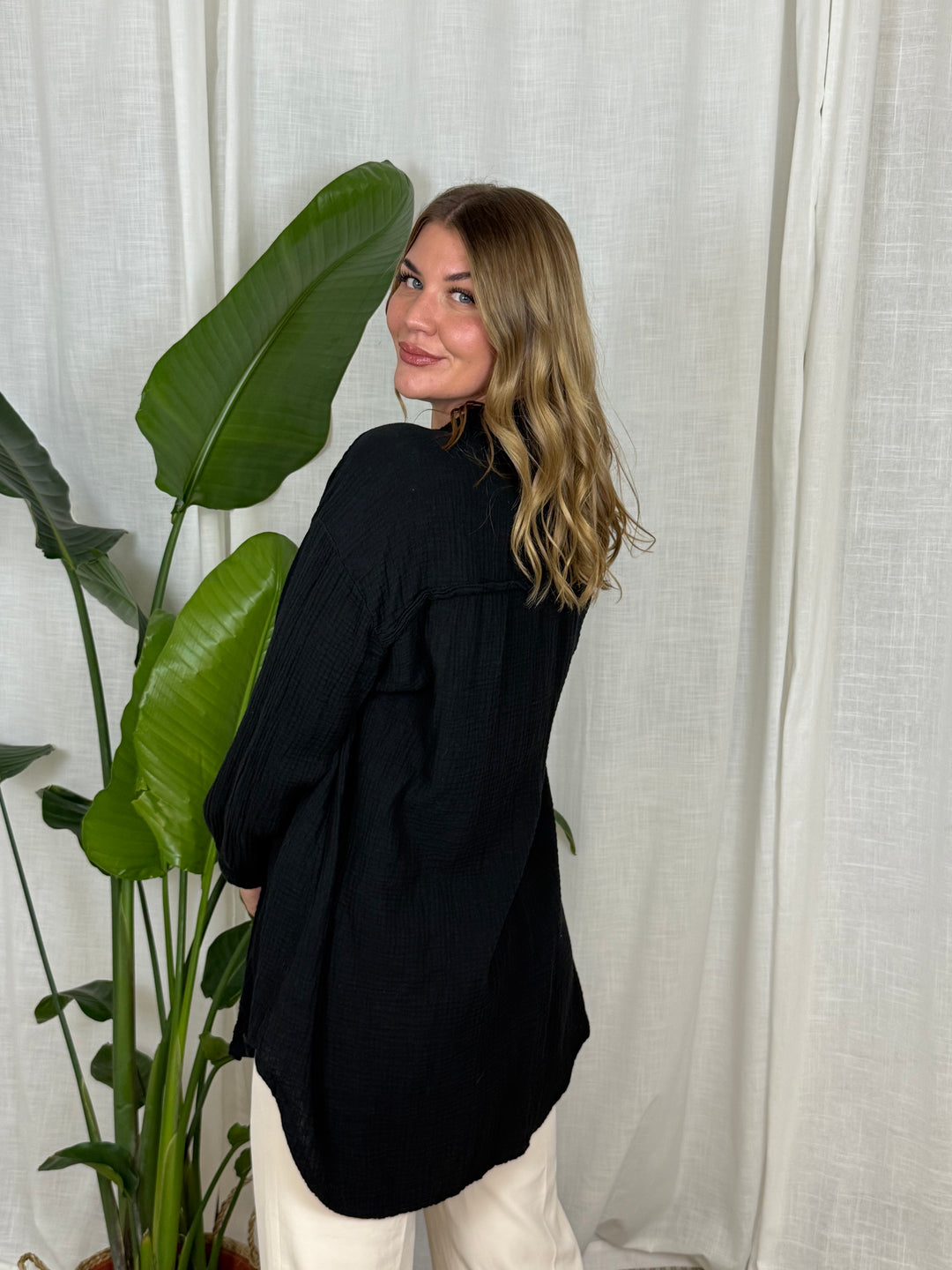 Musselin Bluse Maui - Lang in Schwarz