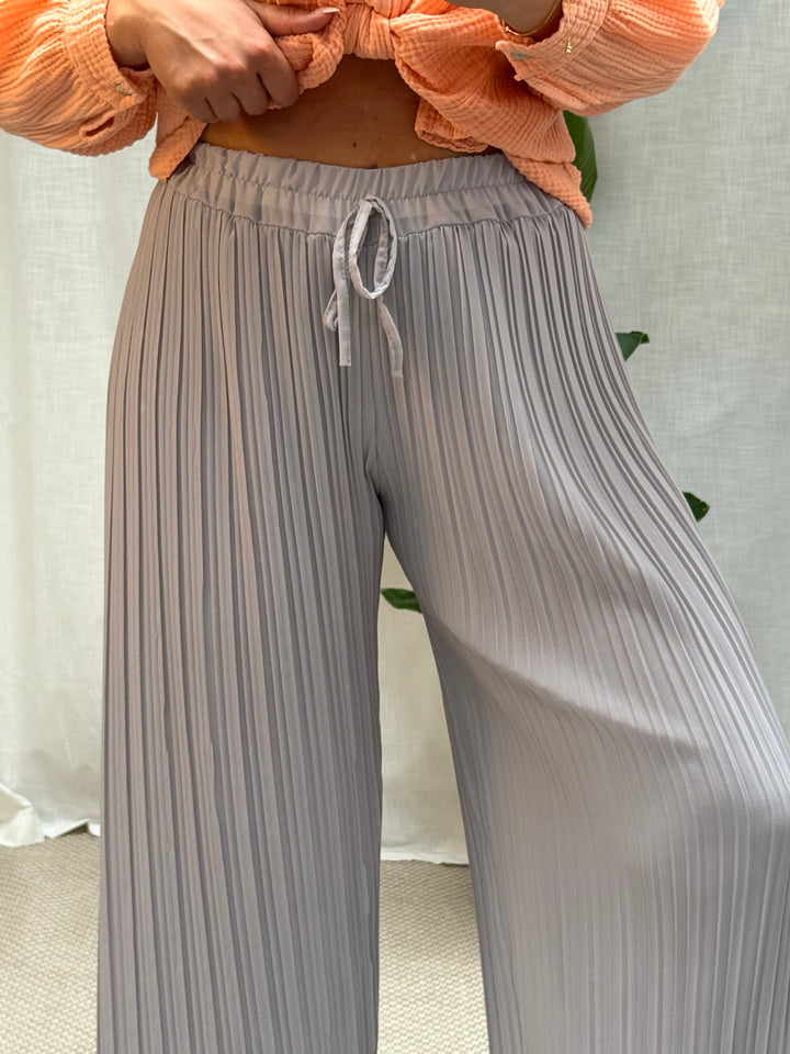 Plisseehose Iona - Grau