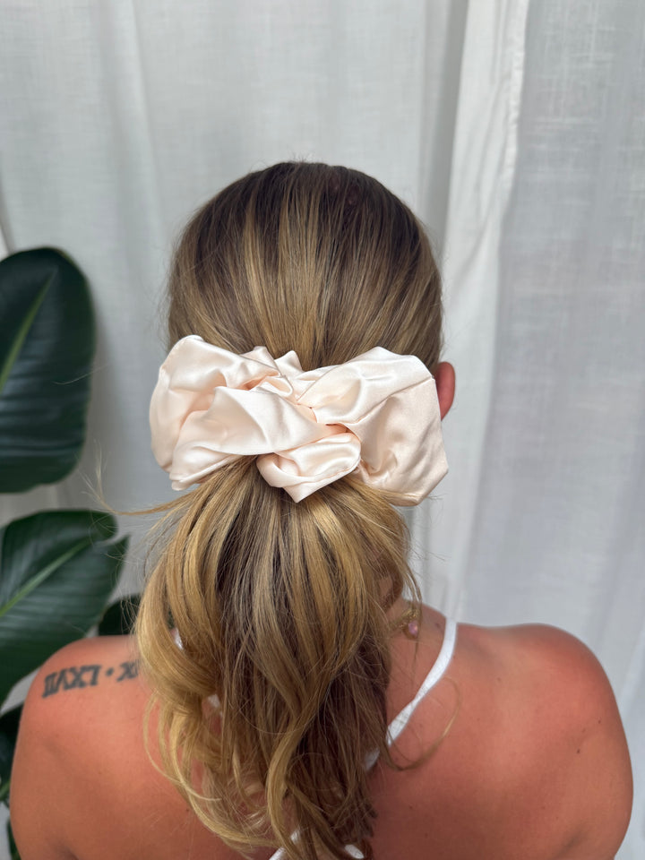 Hair Scrunchie - XL Creme