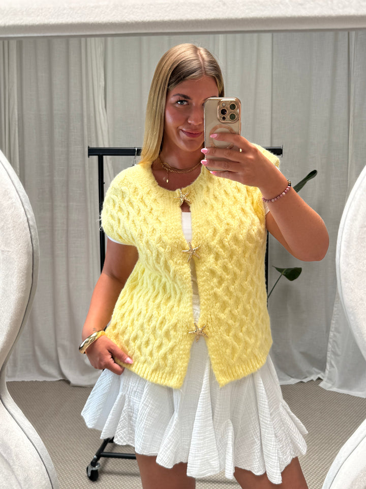 Strickweste Aurelia – Butter Yellow