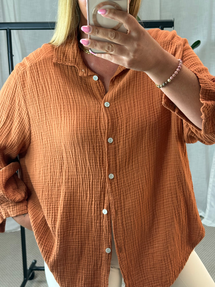 Musselin Bluse Bali - Kurz in Nougat Brown
